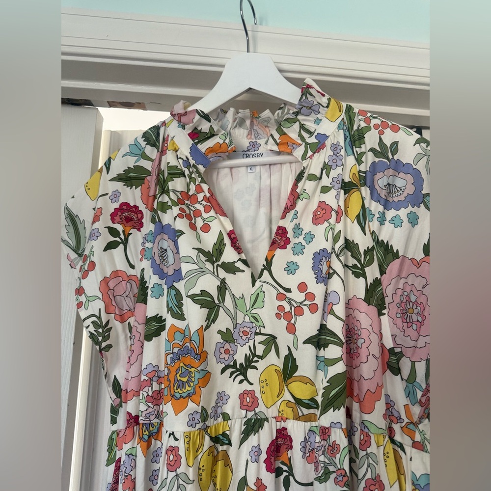 Crosby dress size XL VGUC White Ruffled Tiered Midi Sundress with Flutter Sleeve